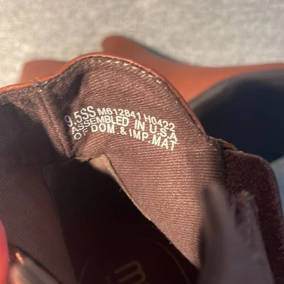 Munro Jackson Leather Boot.NEW - Picture 8 of 9